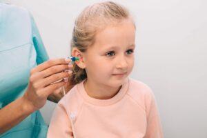 little-girl-during-the-hearing-exam-utc